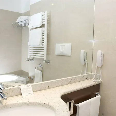 Hotel Bologna San Lazzaro 4*